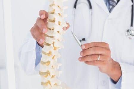 Doctors Fail to Detect Spinal Fracture
