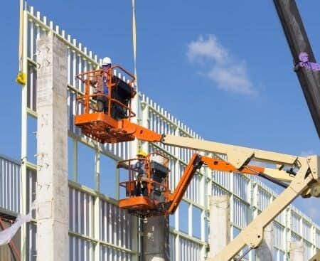 Defective Boom Lift Crushes Construction Worker