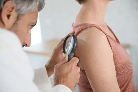 Dermatology Experts Discuss Inadequate Testing of Skin Lesion